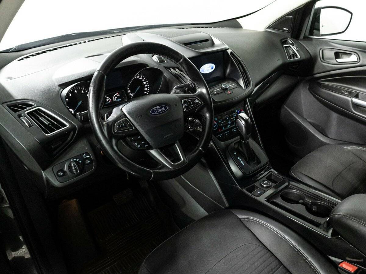 Ford Kuga б/у, 2017, Автоматическая. Фото: #10