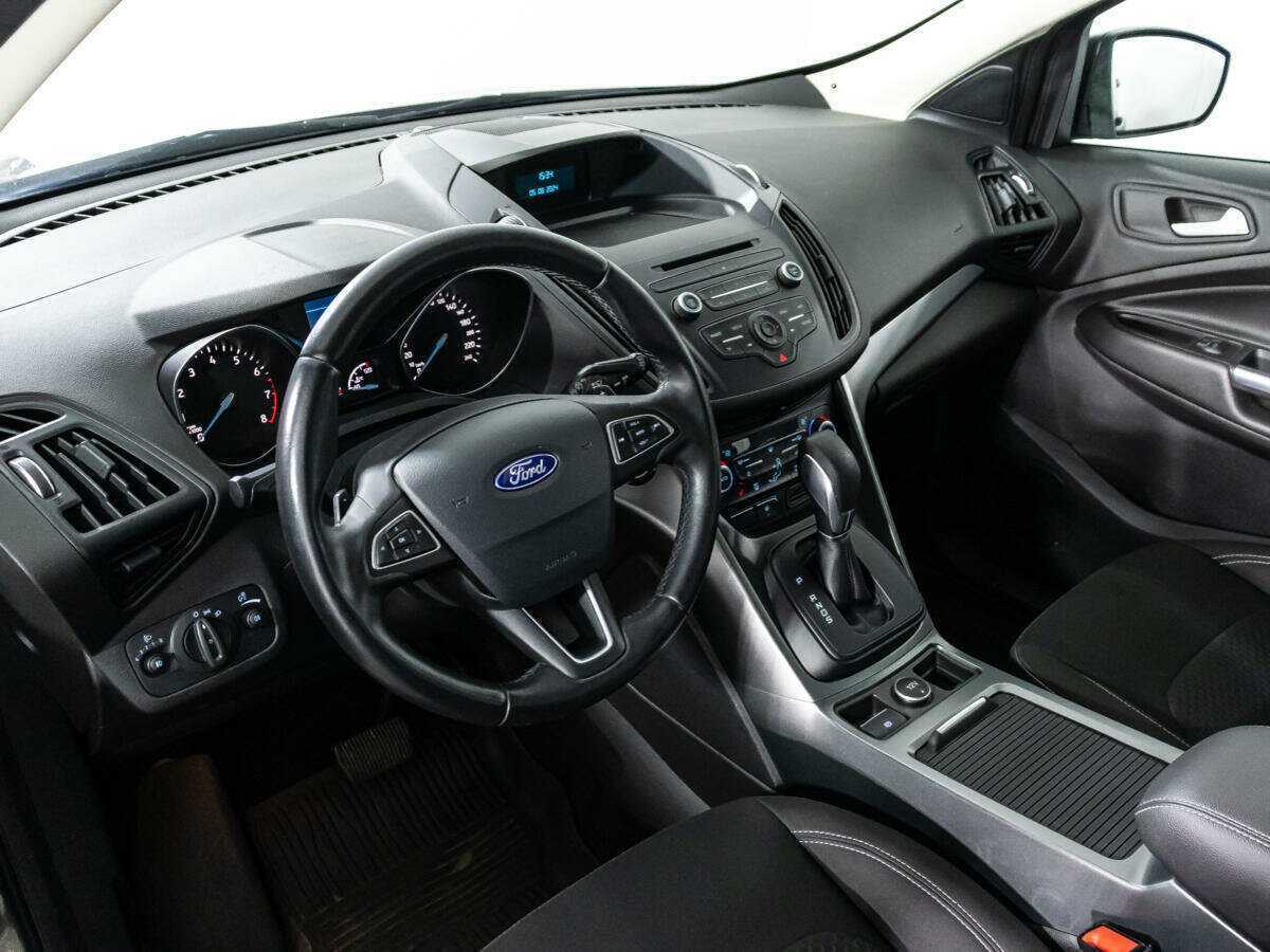 Ford Kuga б/у, 2017, Автоматическая. Фото: #10