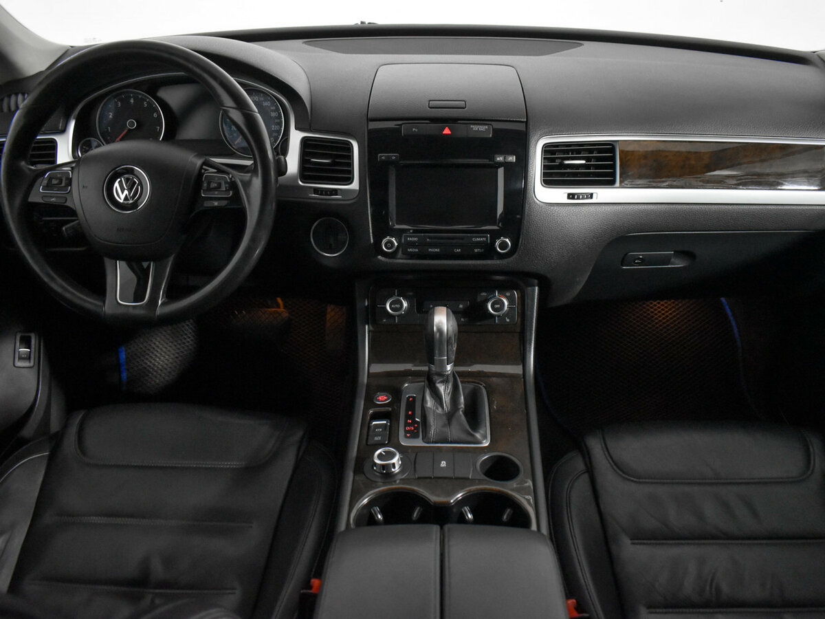 Volkswagen Touareg б/у, 2014, Автоматическая. Фото: #11