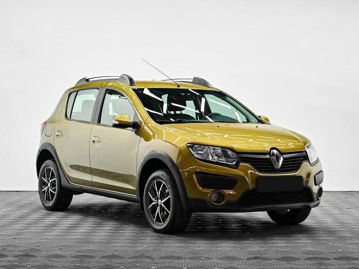 Renault Sandero б/у, 2016, Автоматическая. Фото: #1