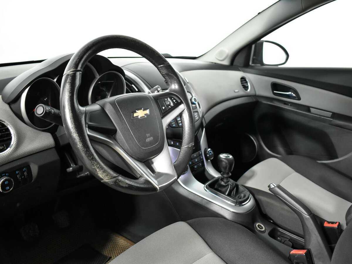 Chevrolet Cruze б/у, 2013, Механическая. Фото: #12