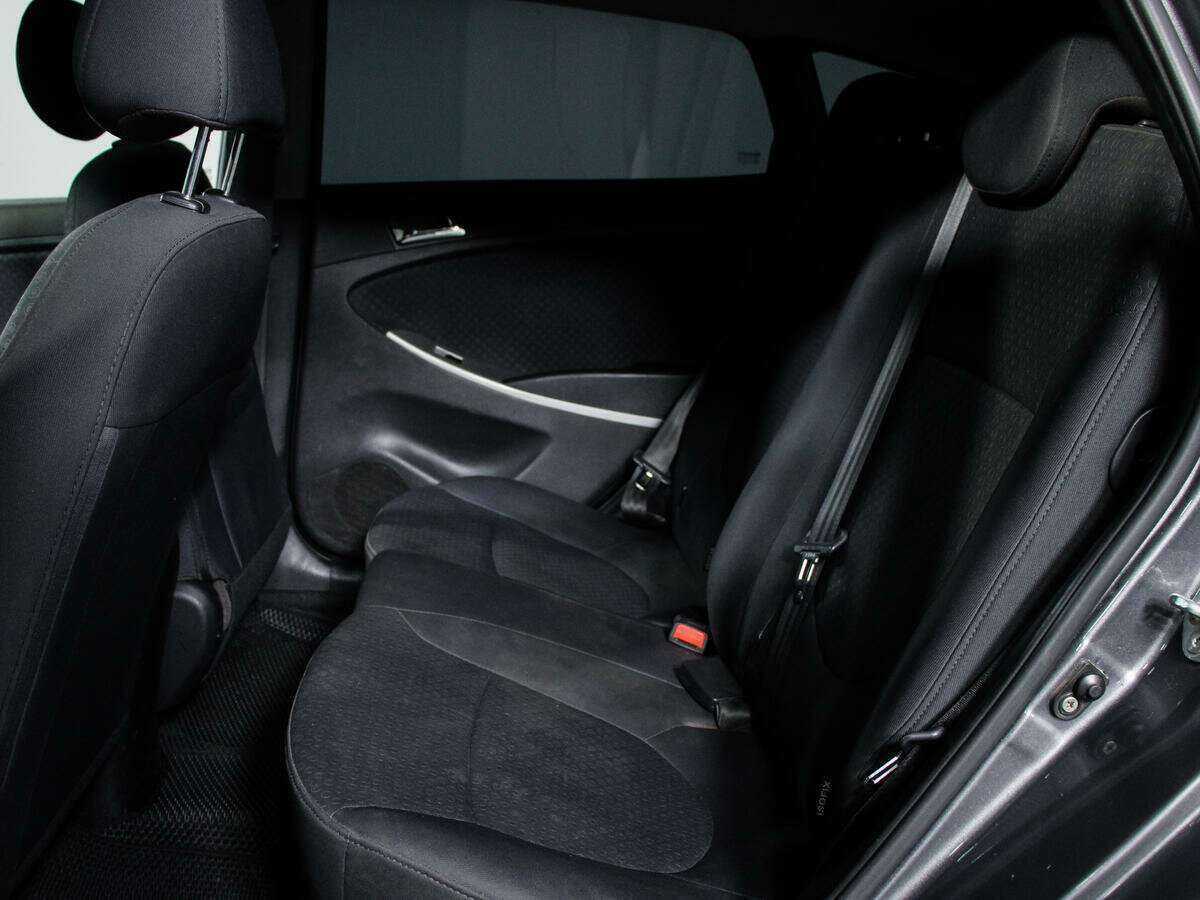 Hyundai Solaris б/у, 2012, Механическая. Фото: #7