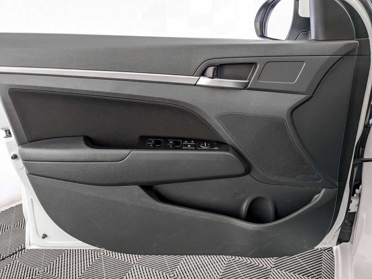 Hyundai Elantra б/у, 2020, Автоматическая. Фото: #14