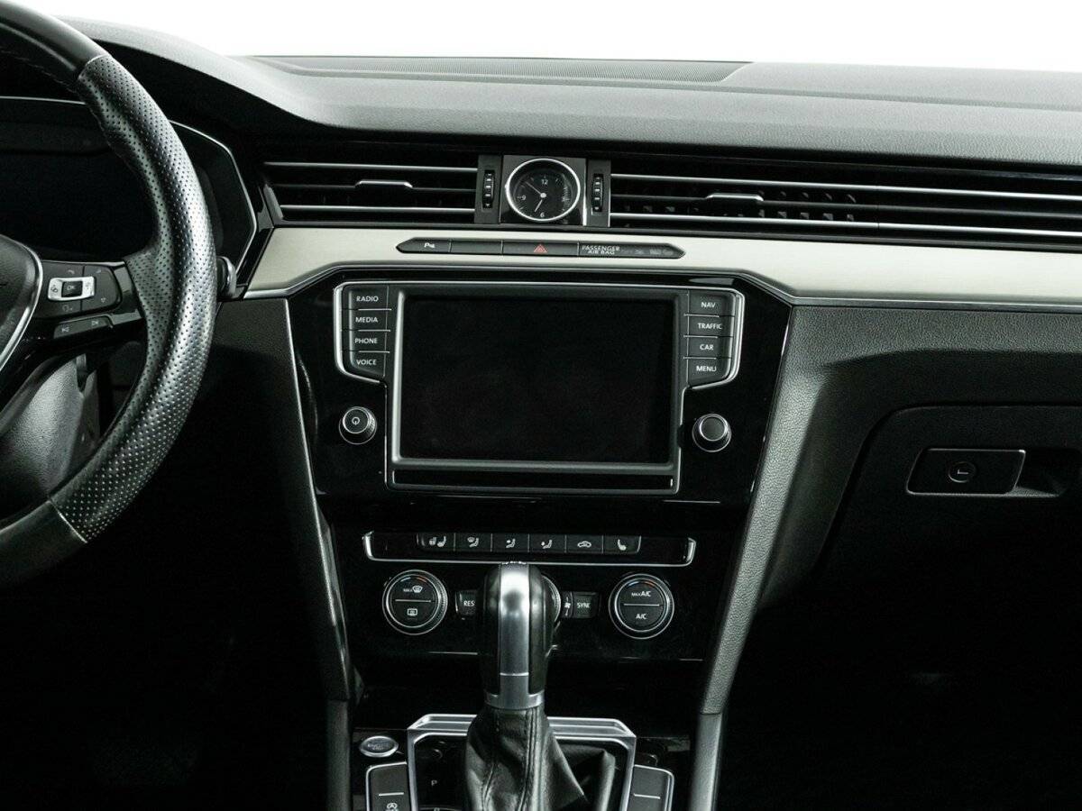 Volkswagen Passat б/у, 2016, Роботизированная. Фото: #13