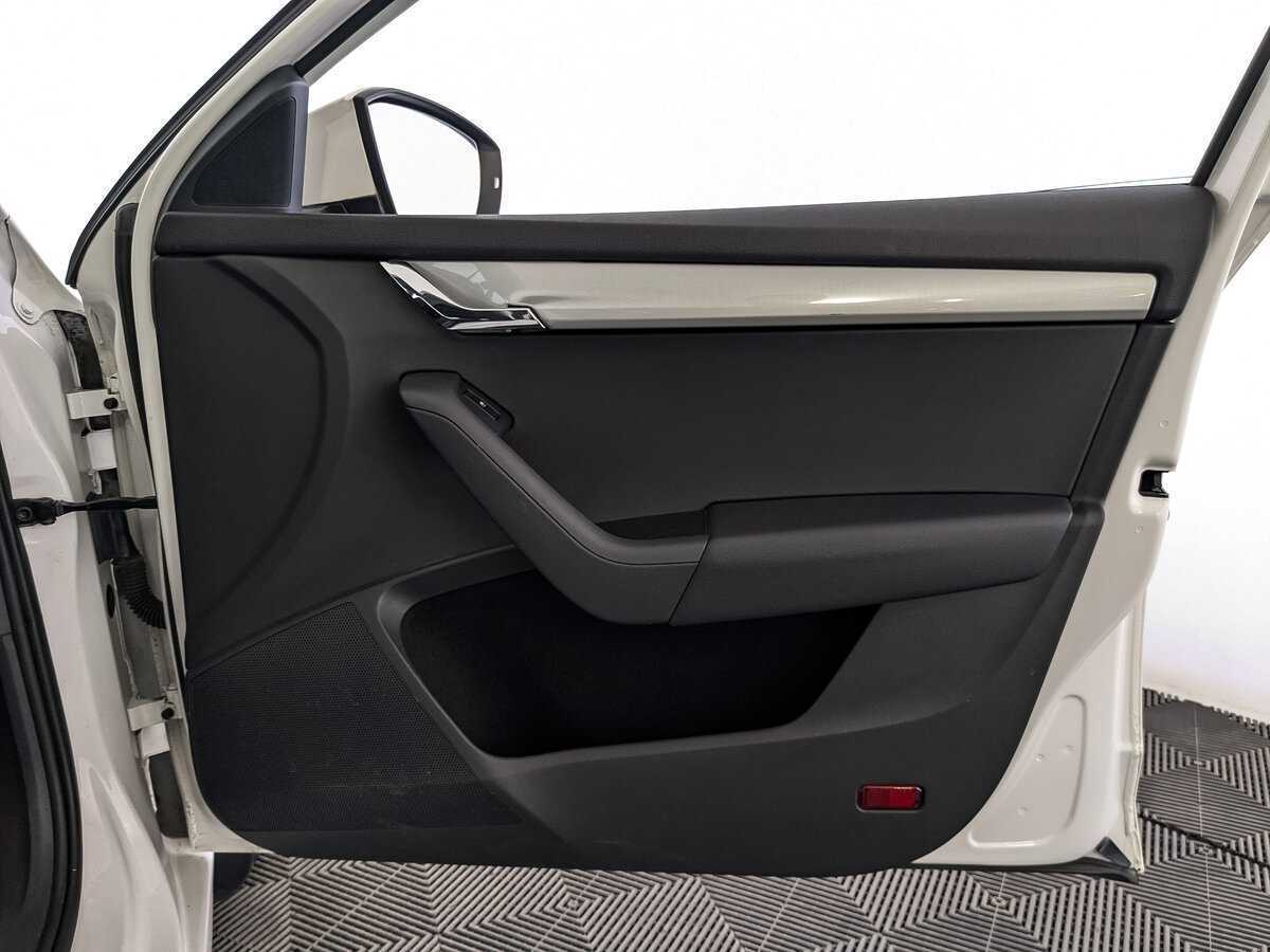 Skoda Octavia б/у, 2016, Автоматическая. Фото: #23