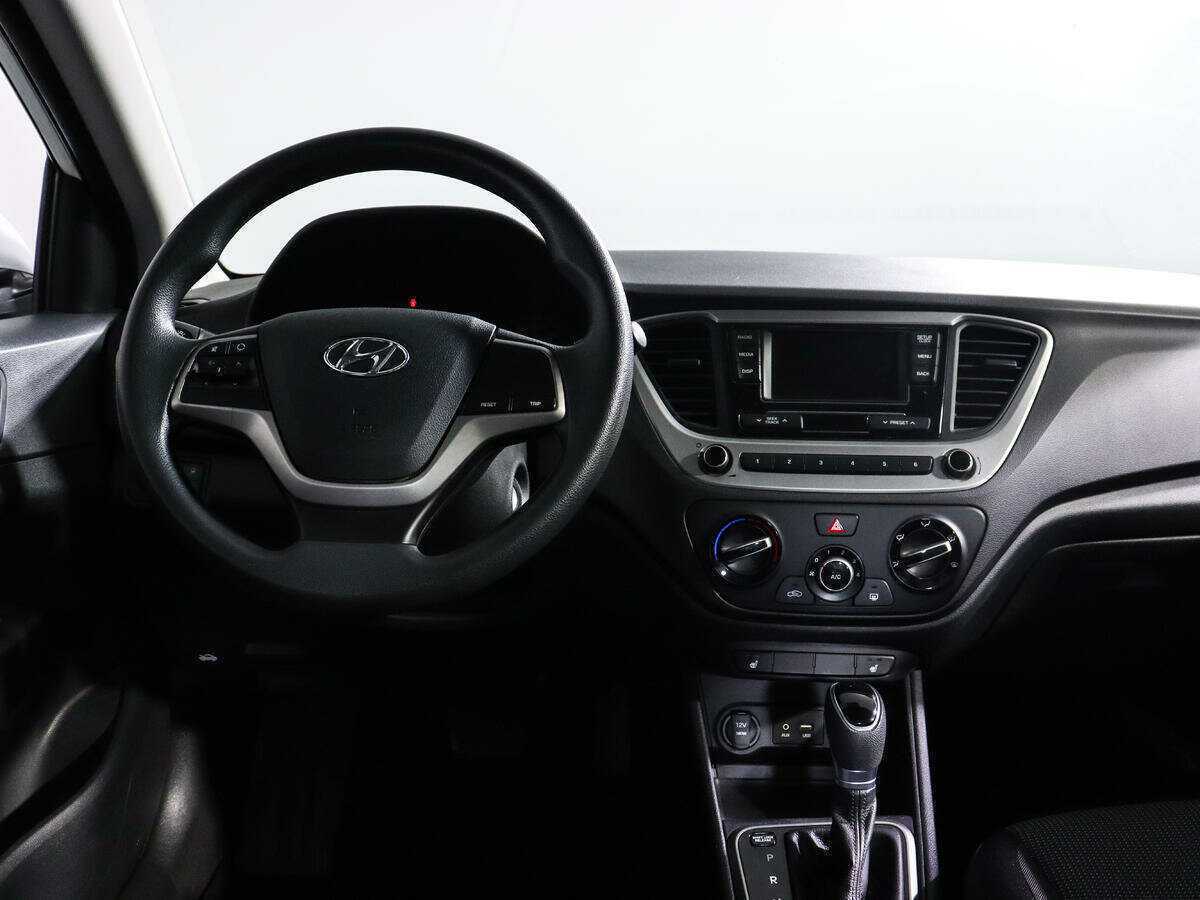 Hyundai Solaris б/у, 2017, Автоматическая. Фото: #9