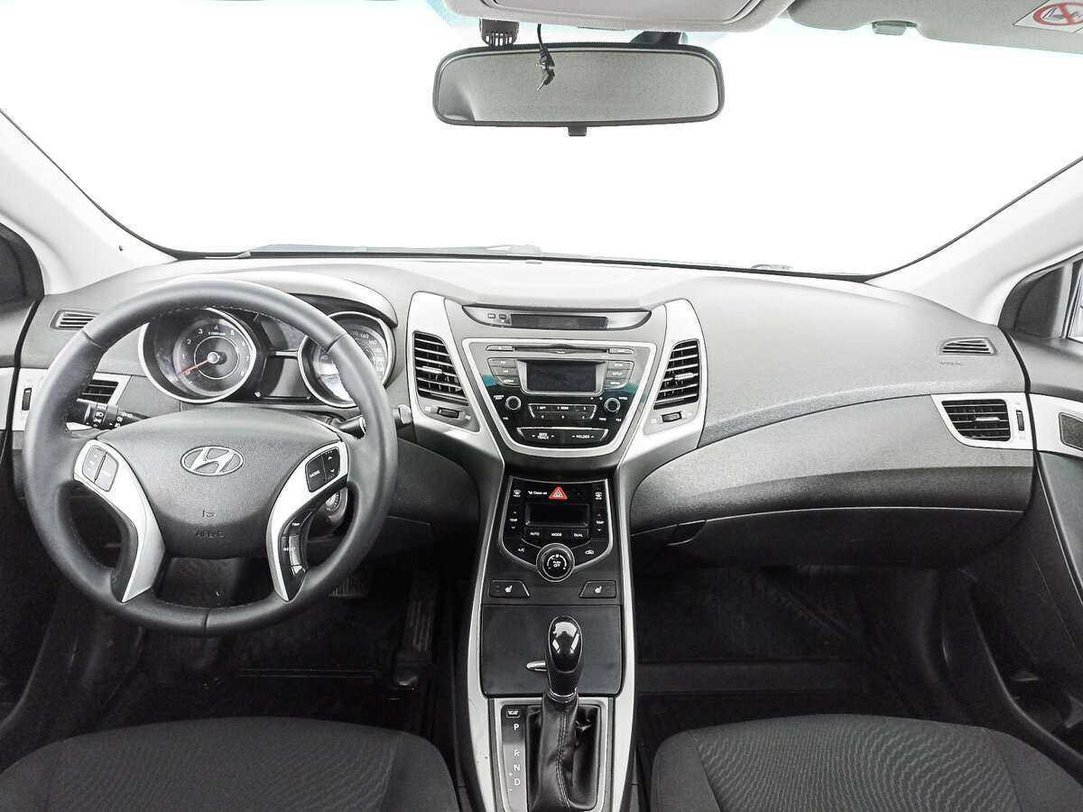 Hyundai Elantra б/у, 2014, Автоматическая. Фото: #11