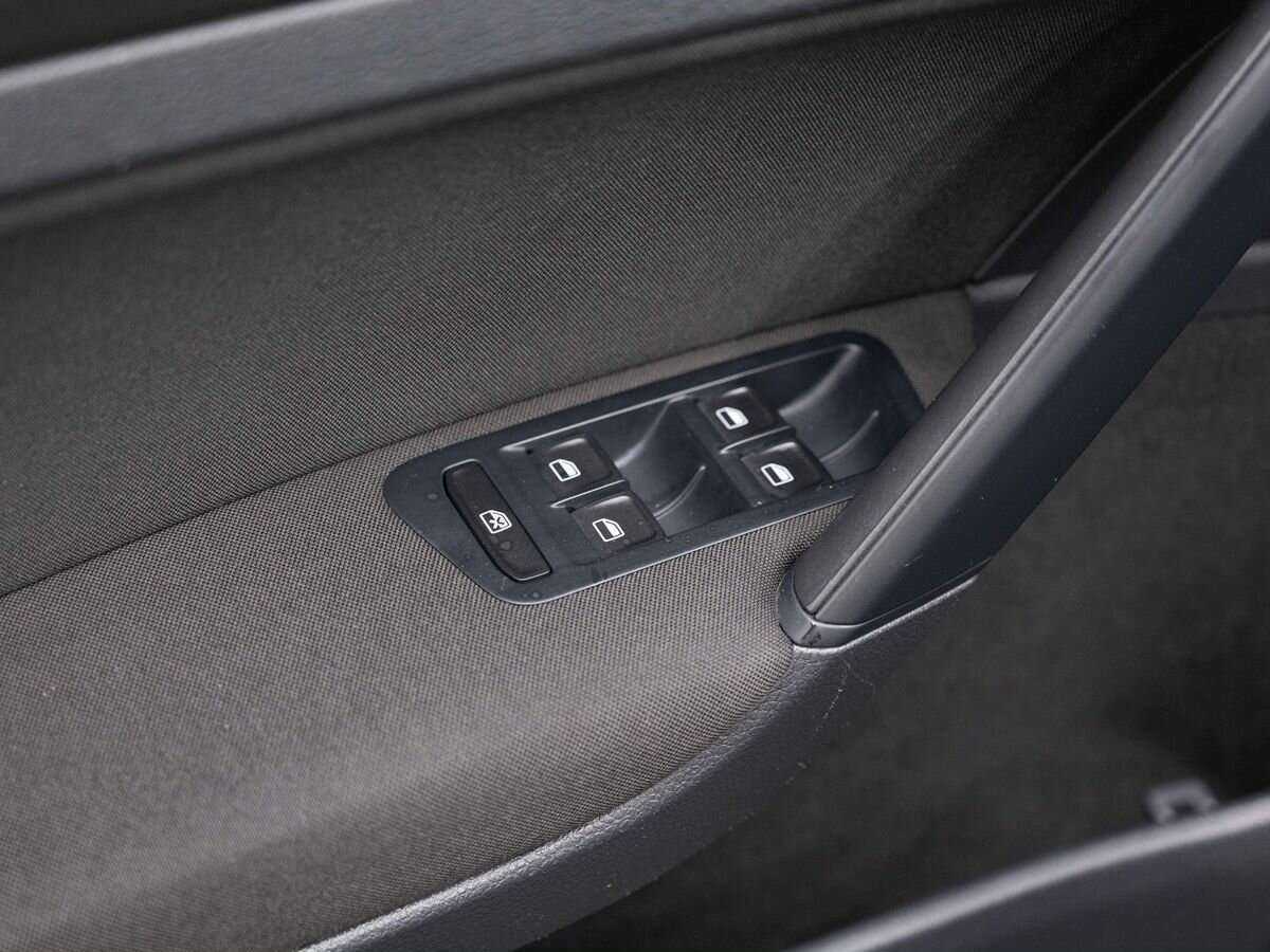 Volkswagen Golf б/у, 2013, Роботизированная. Фото: #17