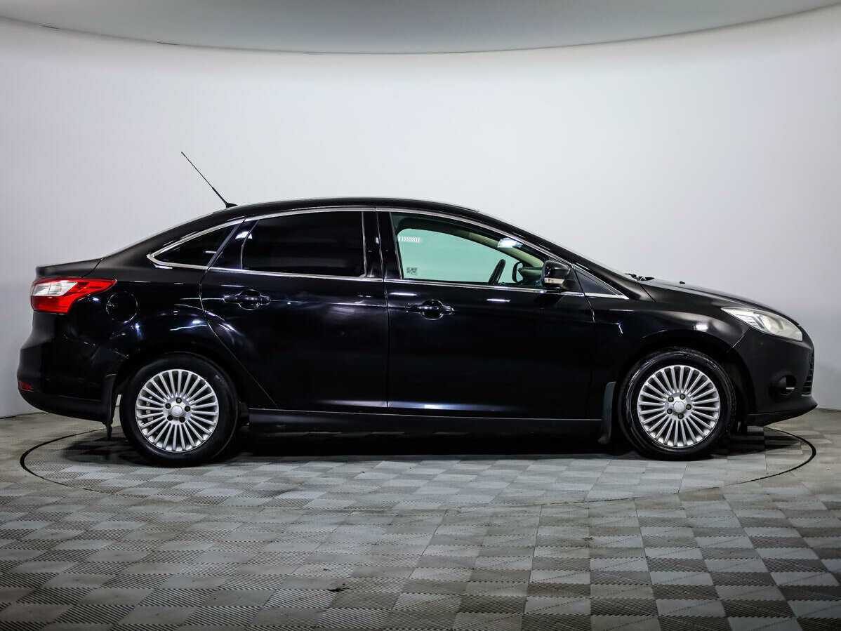 Ford Focus б/у, 2013, Механическая. Фото: #2