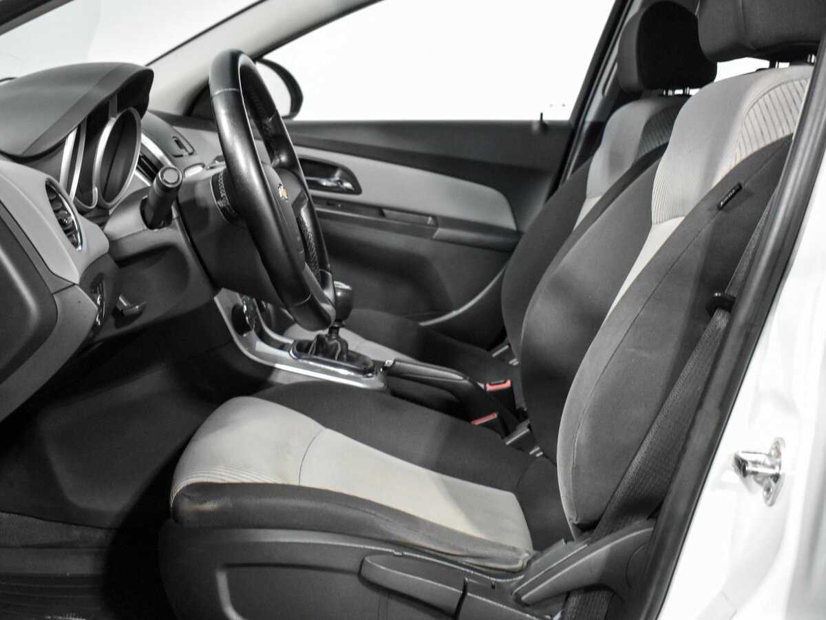 Chevrolet Cruze б/у, 2014, Механическая. Фото: #9