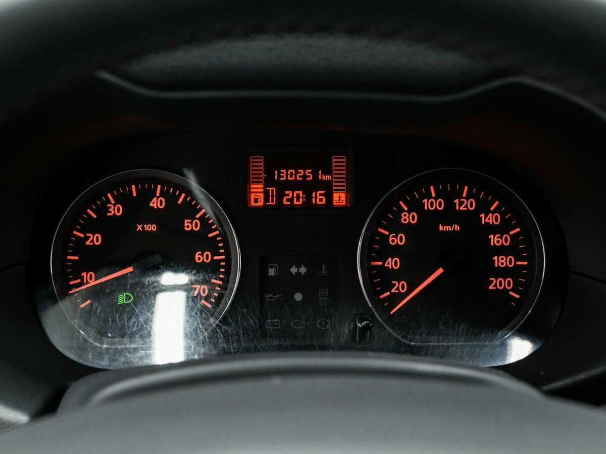 Nissan Terrano б/у, 2015, Автоматическая. Фото: #19