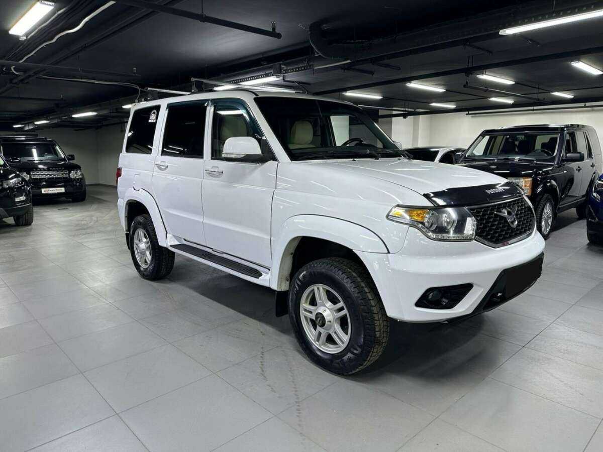 УАЗ Patriot б/у, 2018, Механическая. Фото: #2