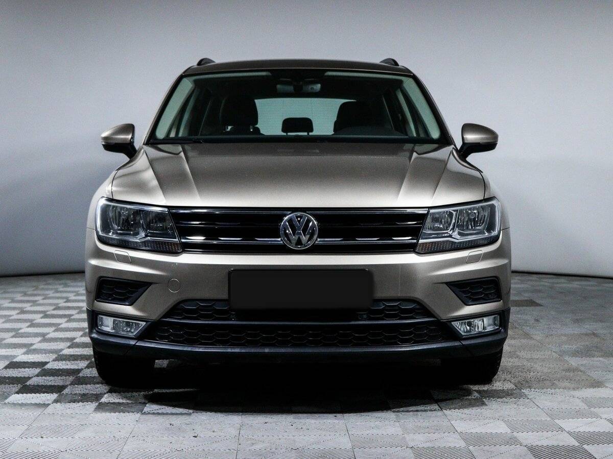Volkswagen Tiguan б/у, 2017, Роботизированная. Фото: #1