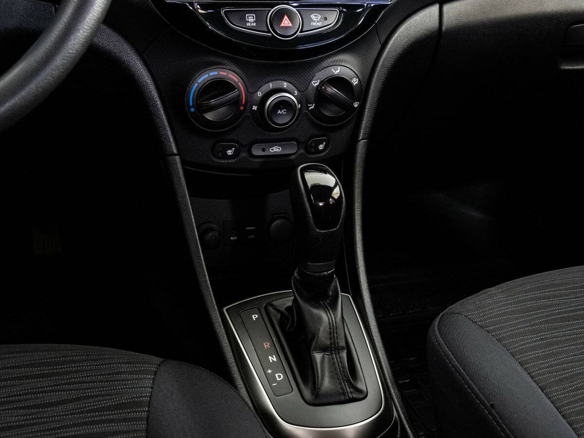 Hyundai Solaris б/у, 2016, Автоматическая. Фото: #9