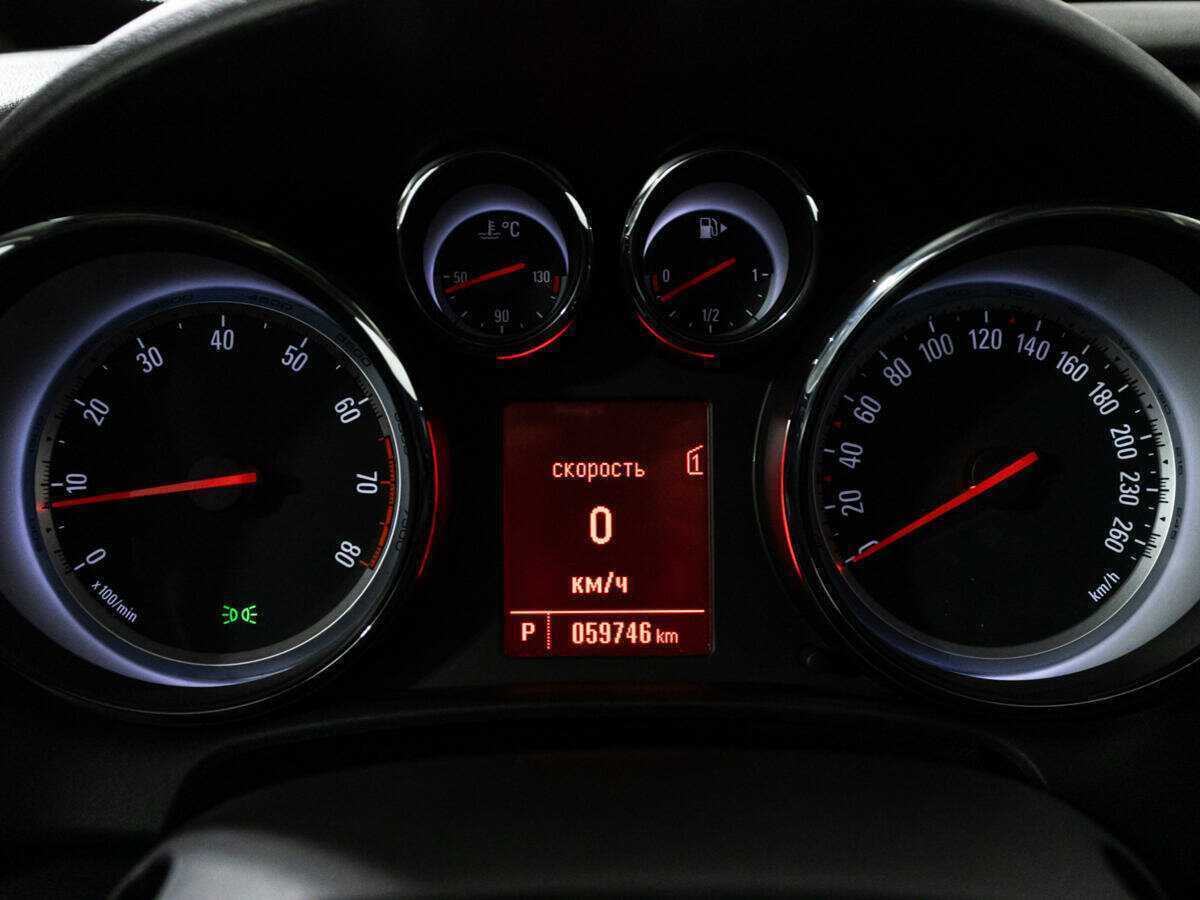 Opel Astra б/у, 2013, Автоматическая. Фото: #11