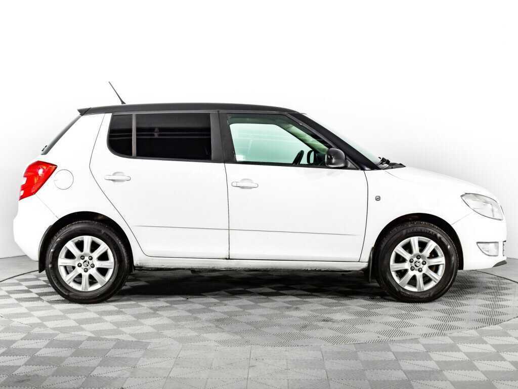 Skoda Fabia б/у, 2013, Механическая. Фото: #3