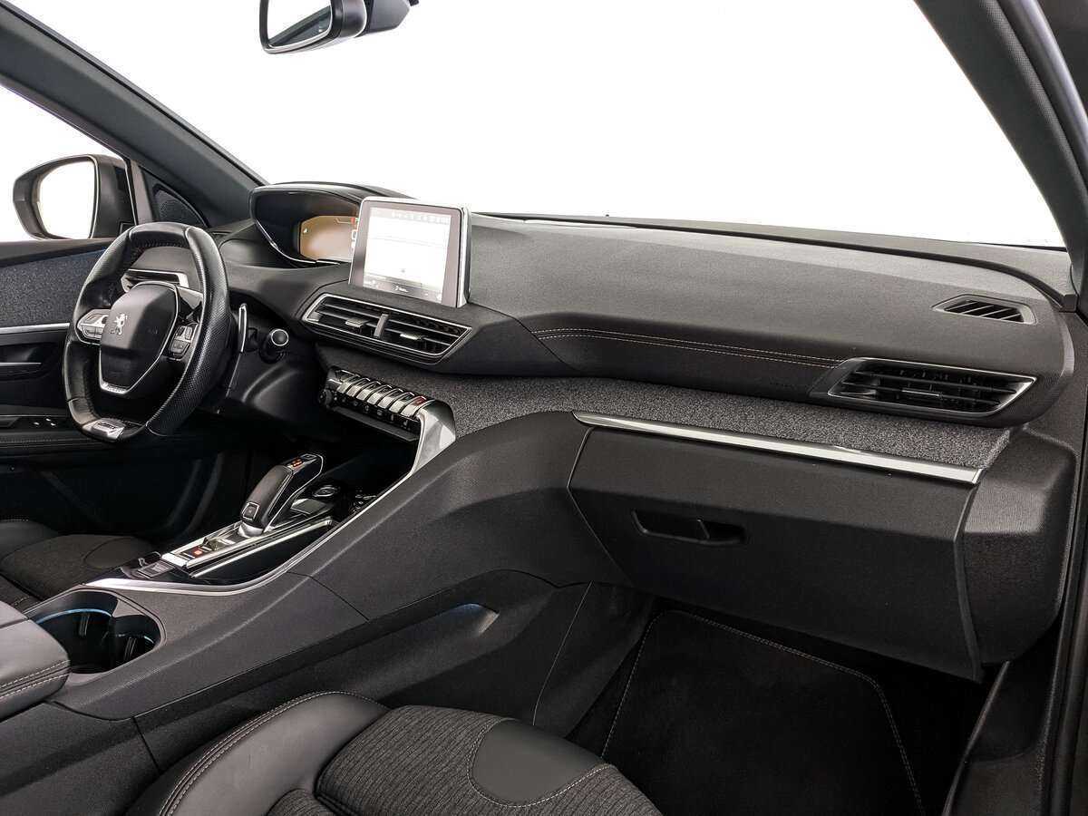Peugeot 3008 б/у, 2018, Автоматическая. Фото: #8