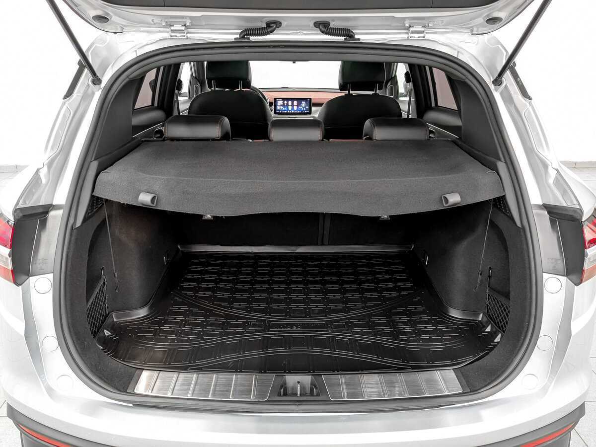 Geely Coolray б/у, 2021, Роботизированная. Фото: #9