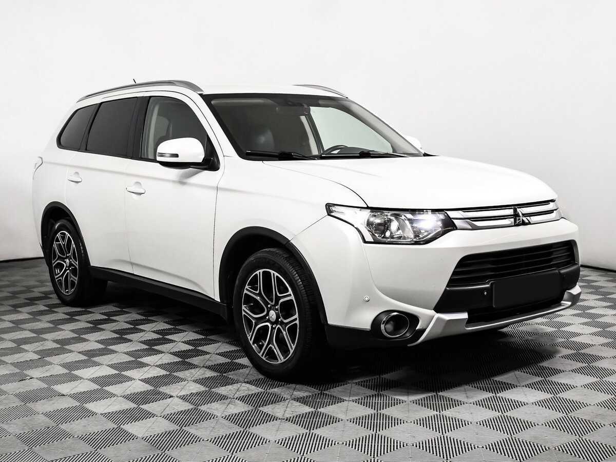 Mitsubishi Outlander б/у, 2015, Вариатор. Фото: #2