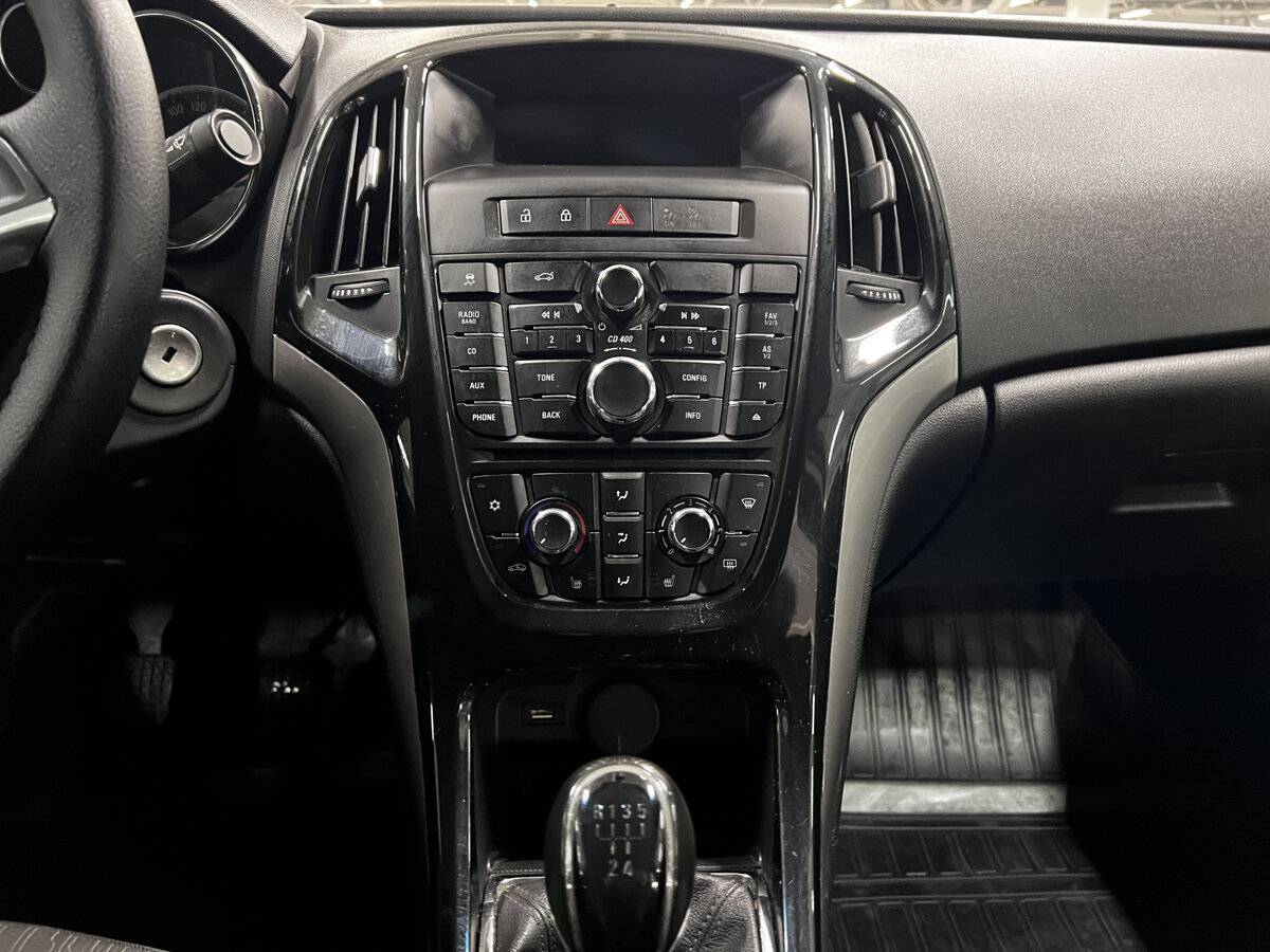 Opel Astra б/у, 2013, Механическая. Фото: #14