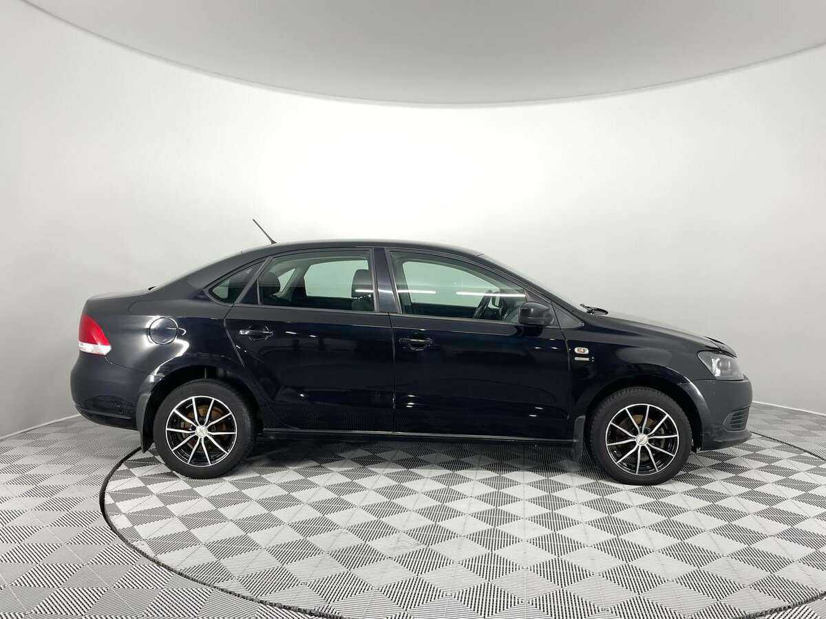 Volkswagen Polo б/у, 2013, Механическая. Фото: #3