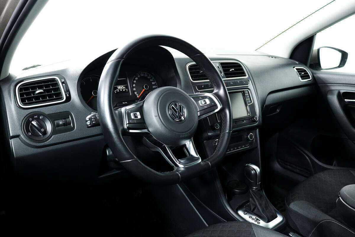 Volkswagen Polo б/у, 2019, Роботизированная. Фото: #12