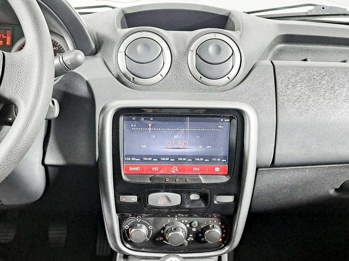 Renault Duster б/у, 2012, Механическая. Фото: #12