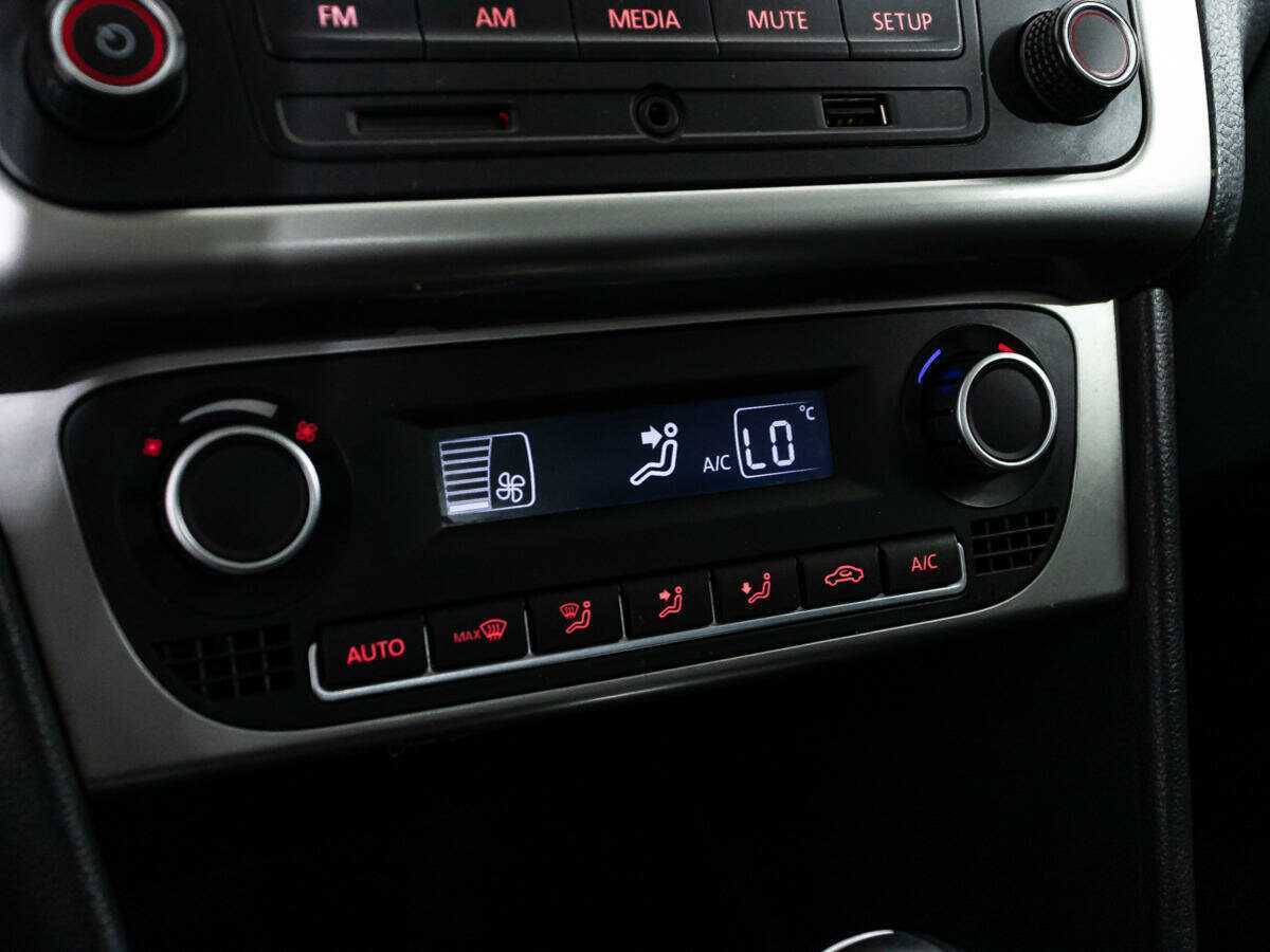 Volkswagen Polo б/у, 2017, Автоматическая. Фото: #14