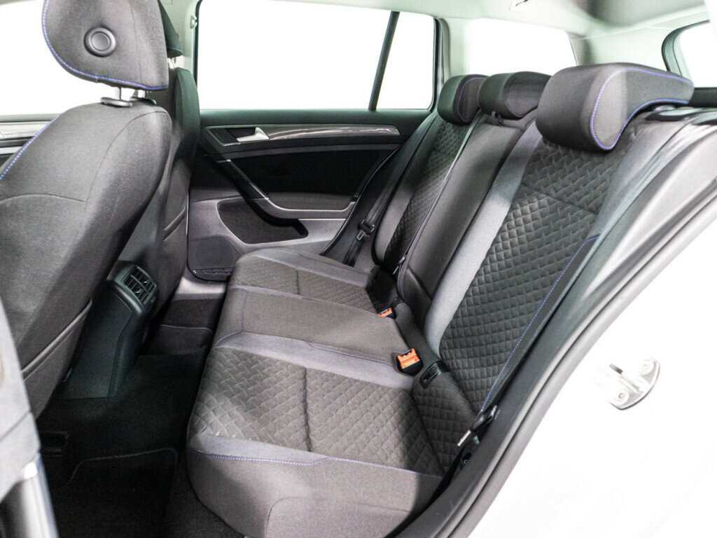 Volkswagen Golf б/у, 2018, Роботизированная. Фото: #9