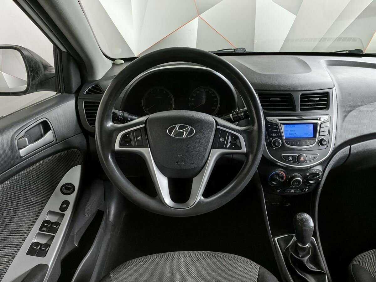 Hyundai Solaris б/у, 2013, Механическая. Фото: #14