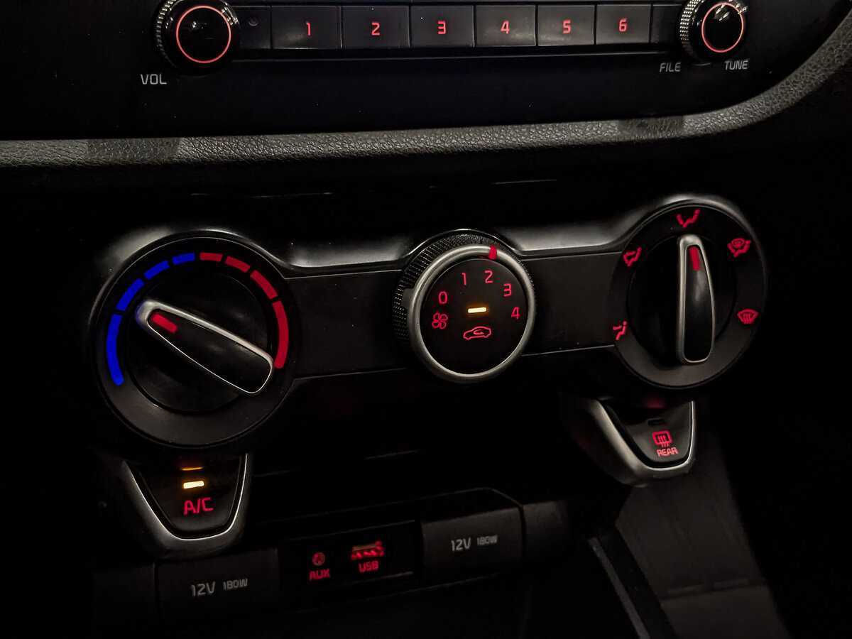 Kia Rio б/у, 2020, Автоматическая. Фото: #20