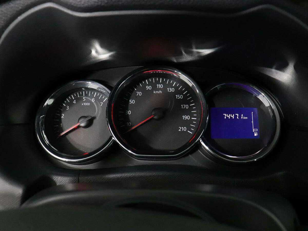 Nissan Terrano б/у, 2016, Механическая. Фото: #9