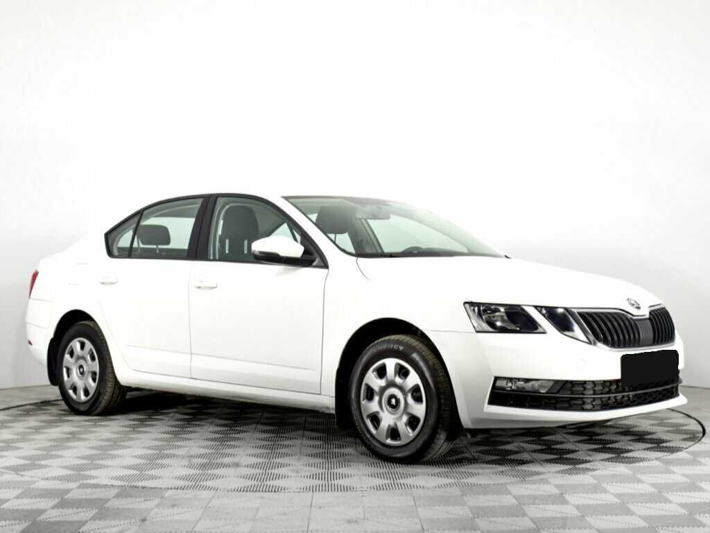 Skoda Octavia б/у, 2019, Механическая. Фото: #2