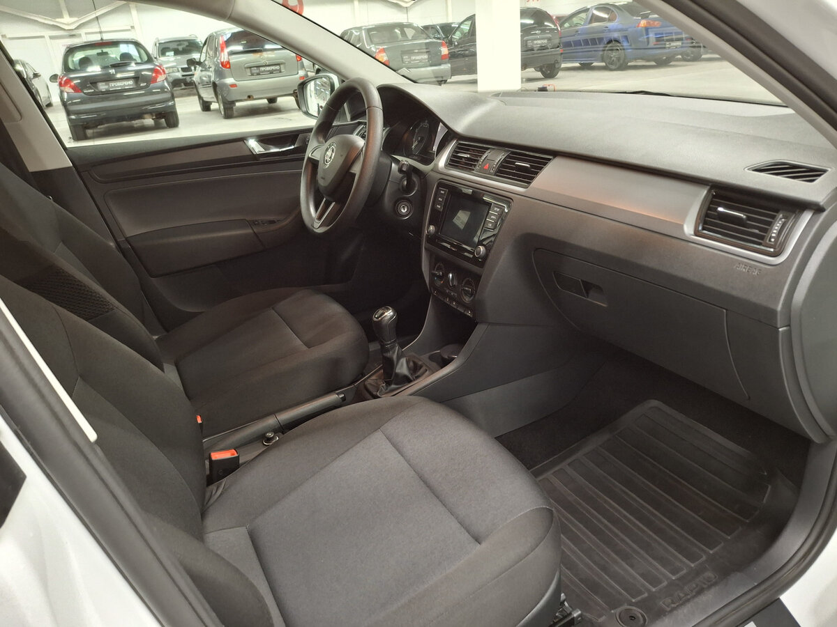 Skoda Rapid б/у, 2019, Механическая. Фото: #10