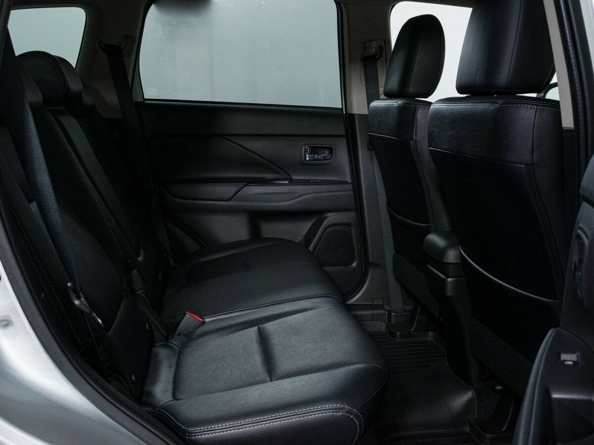 Mitsubishi Outlander б/у, 2015, Вариатор. Фото: #10