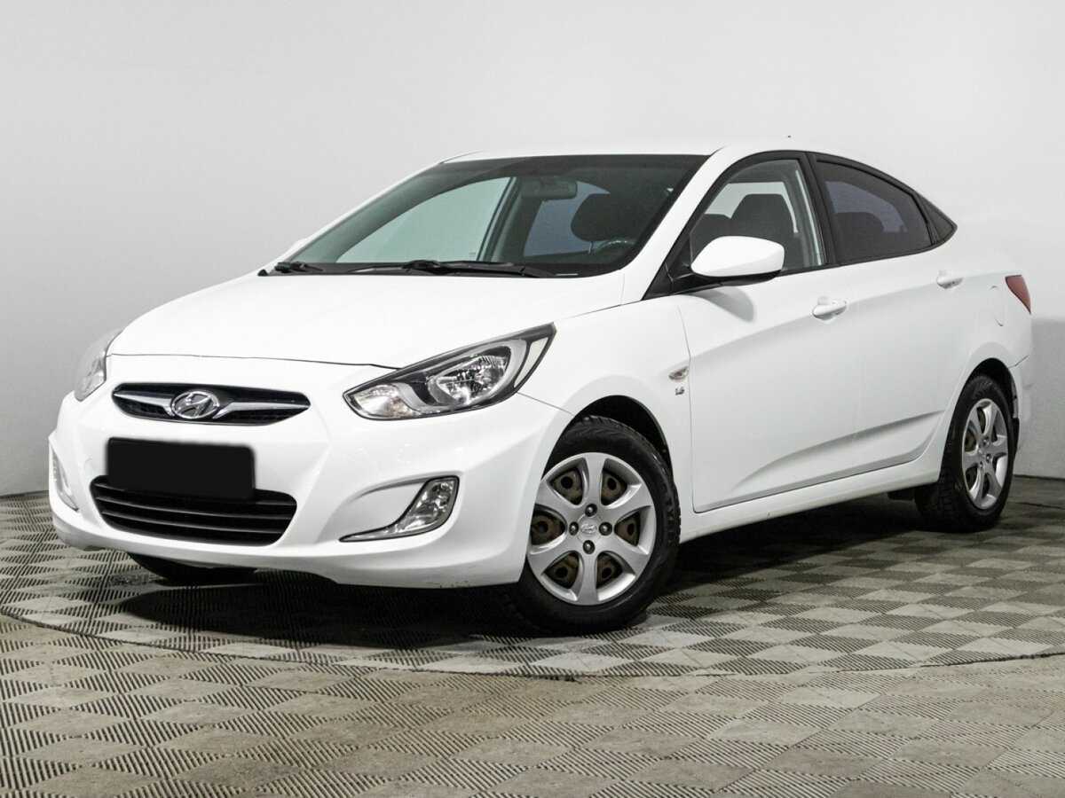 Hyundai Solaris б/у, 2013, Механическая. Посмотреть фото