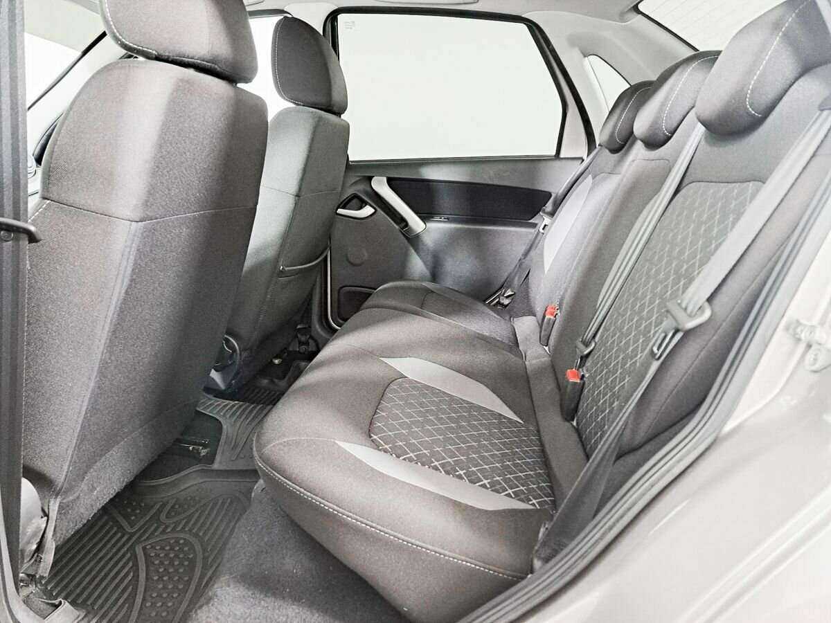 Lada (ВАЗ) Granta б/у, 2019, Механическая. Фото: #9