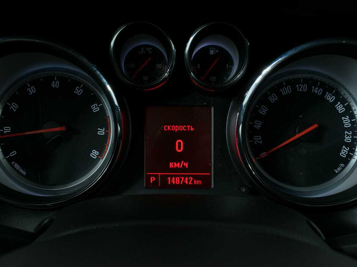 Opel Astra б/у, 2013, Автоматическая. Фото: #11