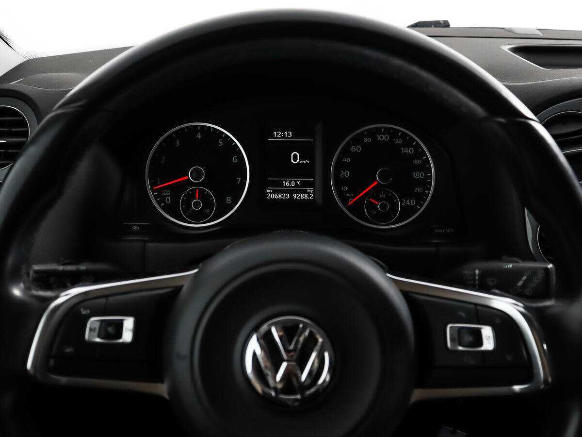 Volkswagen Tiguan б/у, 2012, Механическая. Фото: #12