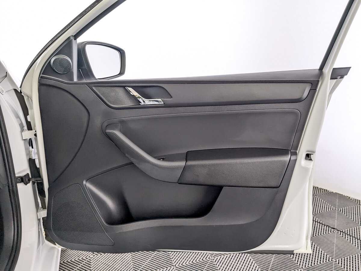 Skoda Rapid б/у, 2017, Механическая. Фото: #23