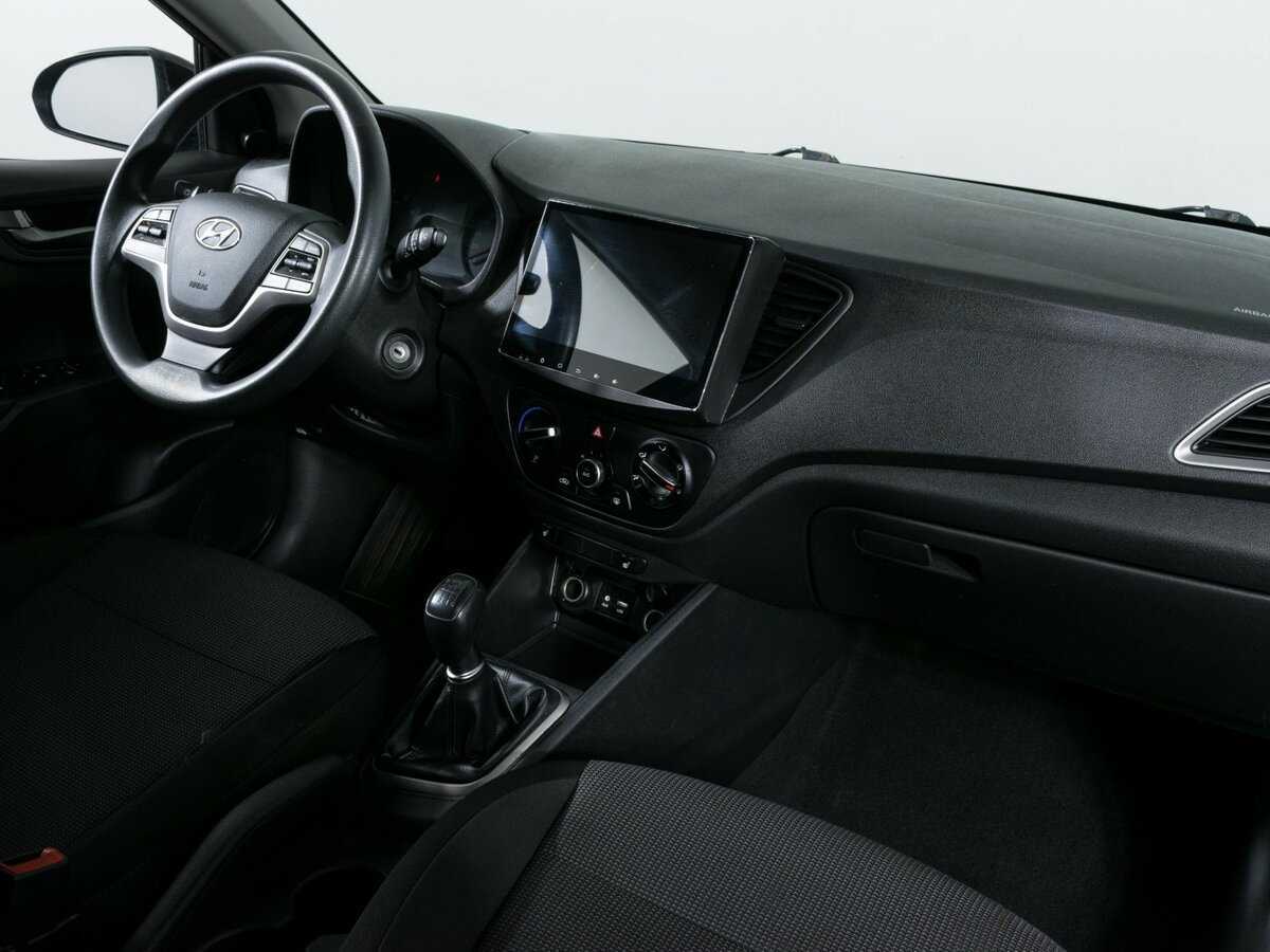 Hyundai Solaris б/у, 2018, Механическая. Фото: #7