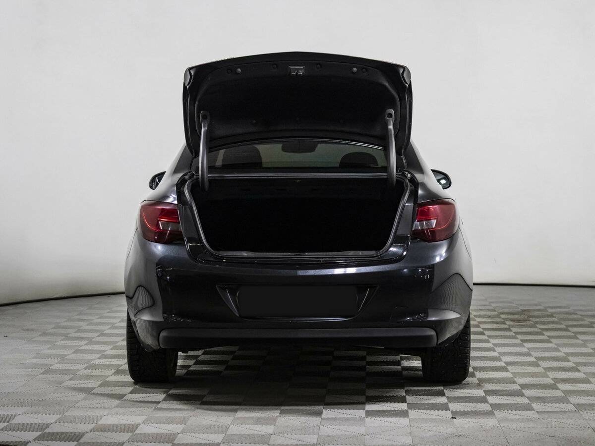 Opel Astra б/у, 2013, Механическая. Фото: #12