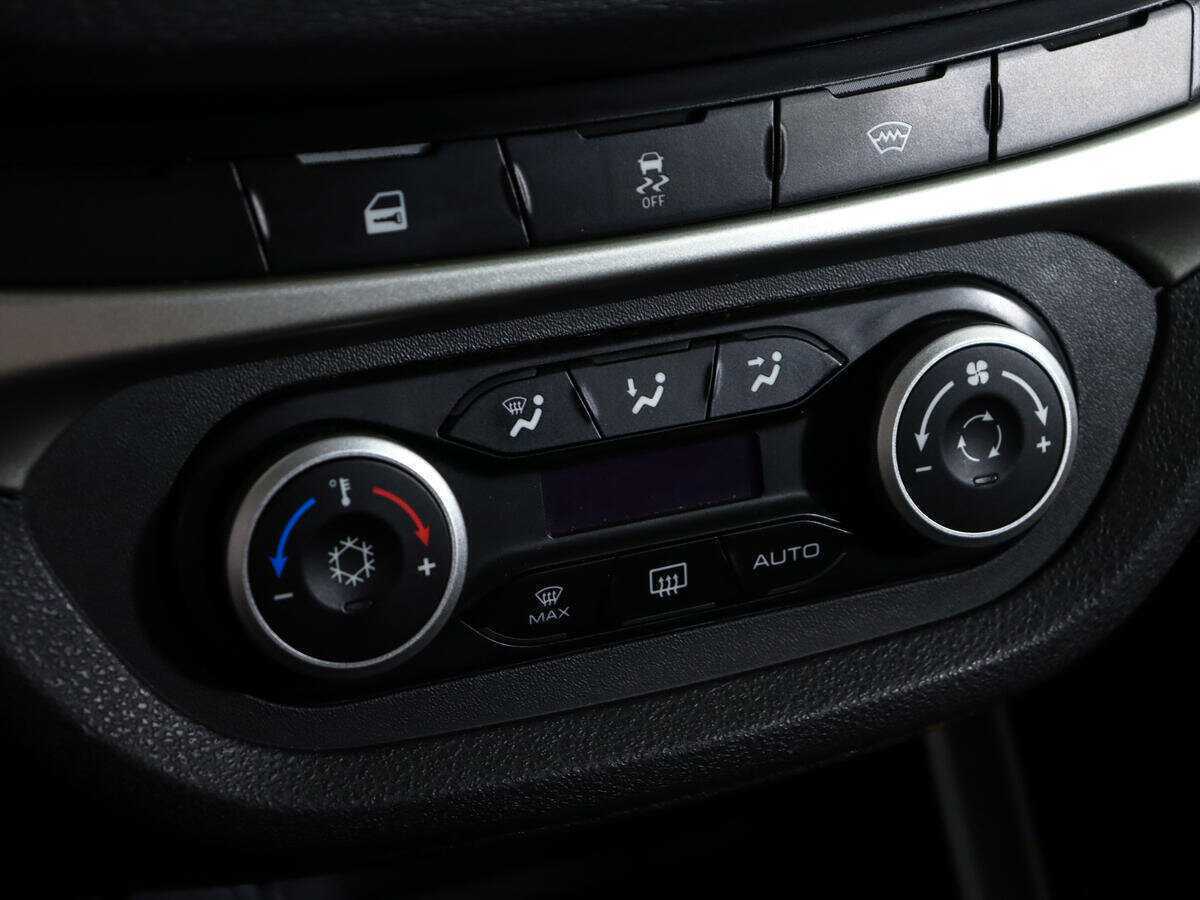 Lada (ВАЗ) Vesta б/у, 2019, Механическая. Фото: #16