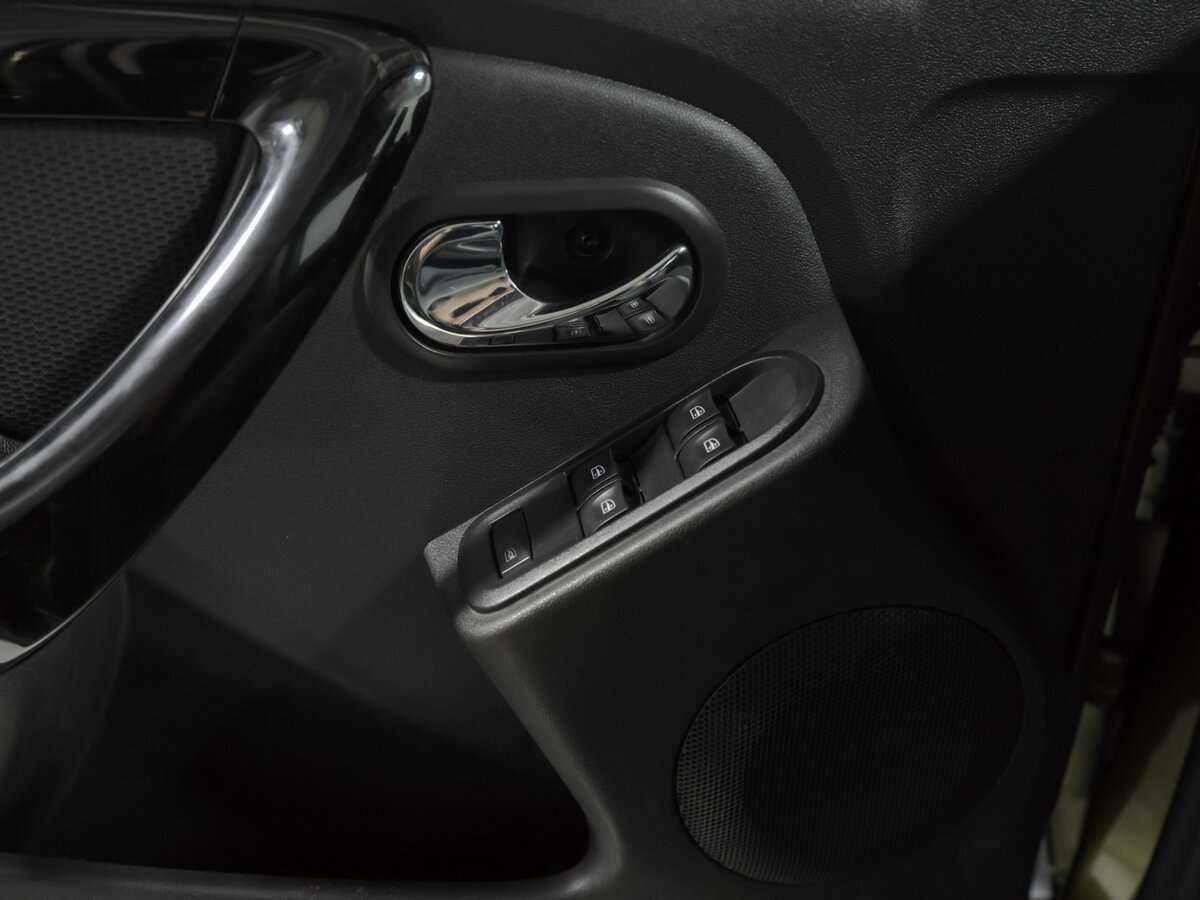 Renault Duster б/у, 2019, Механическая. Фото: #11