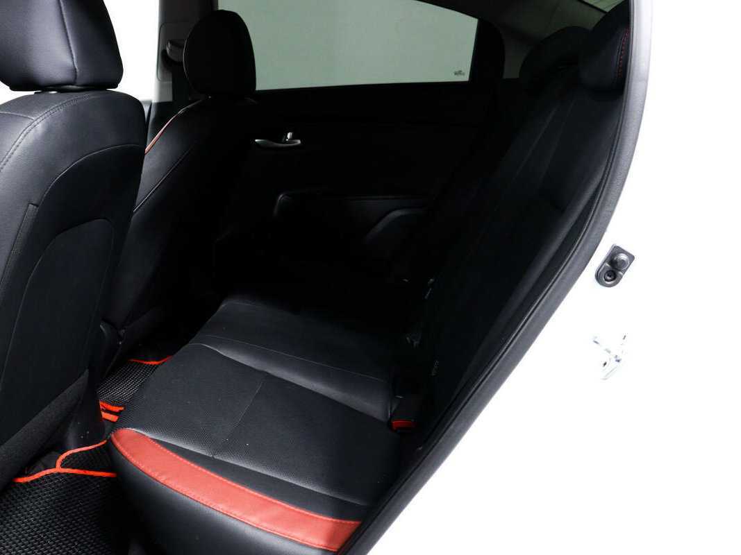 Kia Rio б/у, 2020, Автоматическая. Фото: #10