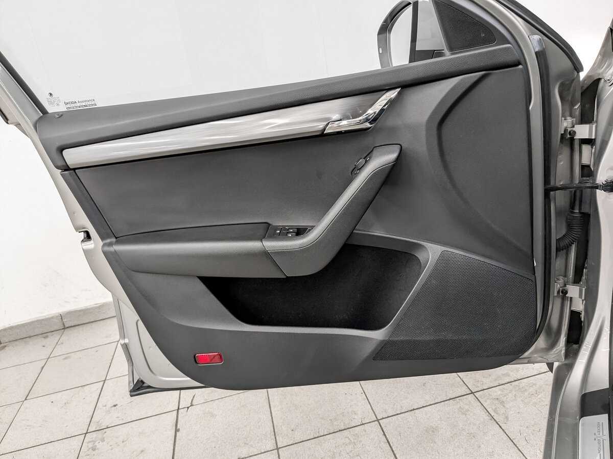 Skoda Octavia б/у, 2020, Автоматическая. Фото: #16