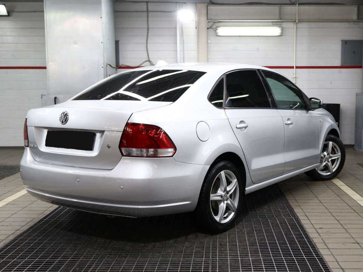 Volkswagen Polo б/у, 2012, Механическая. Фото: #1