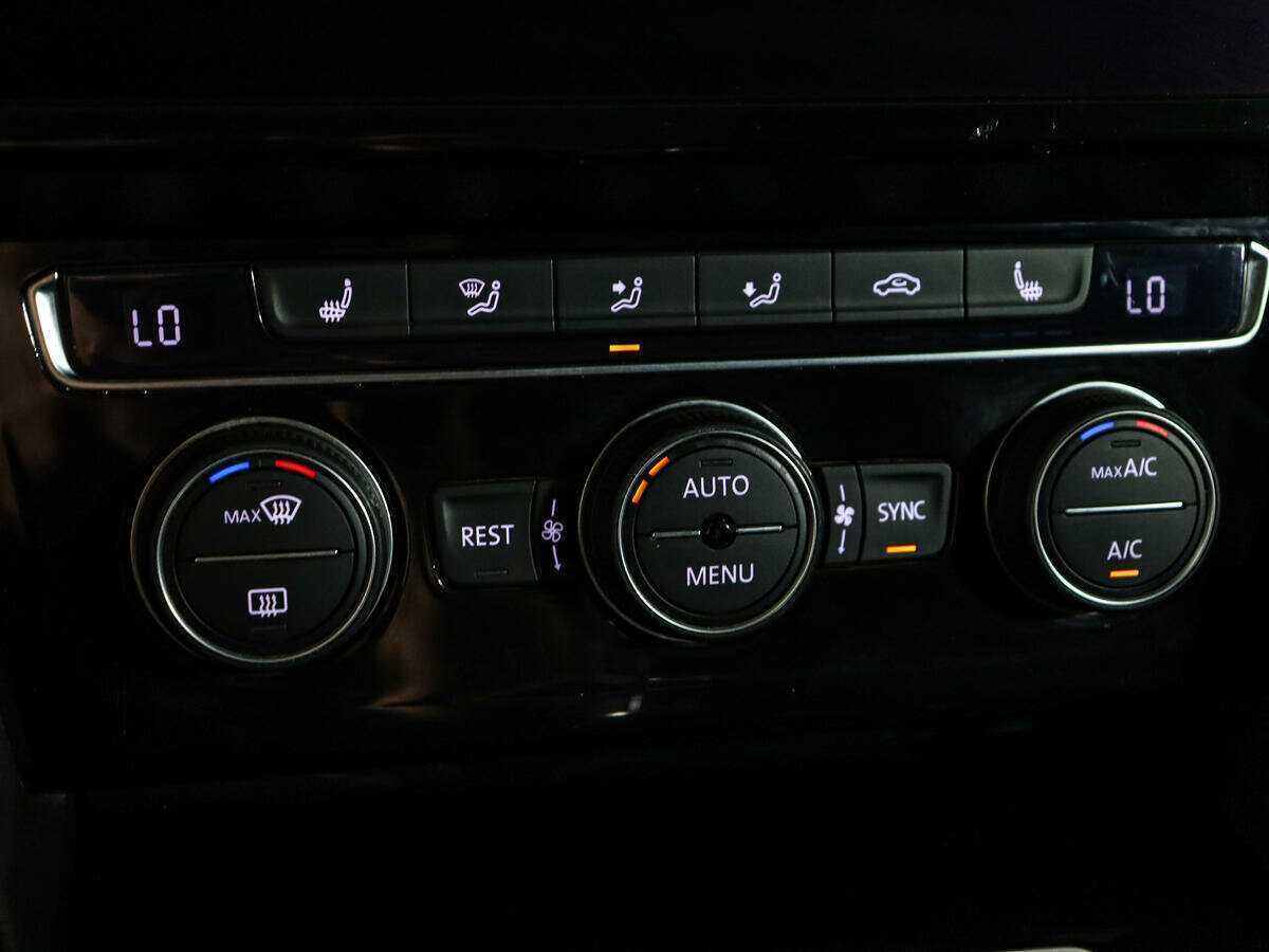 Volkswagen Passat б/у, 2017, Роботизированная. Фото: #20