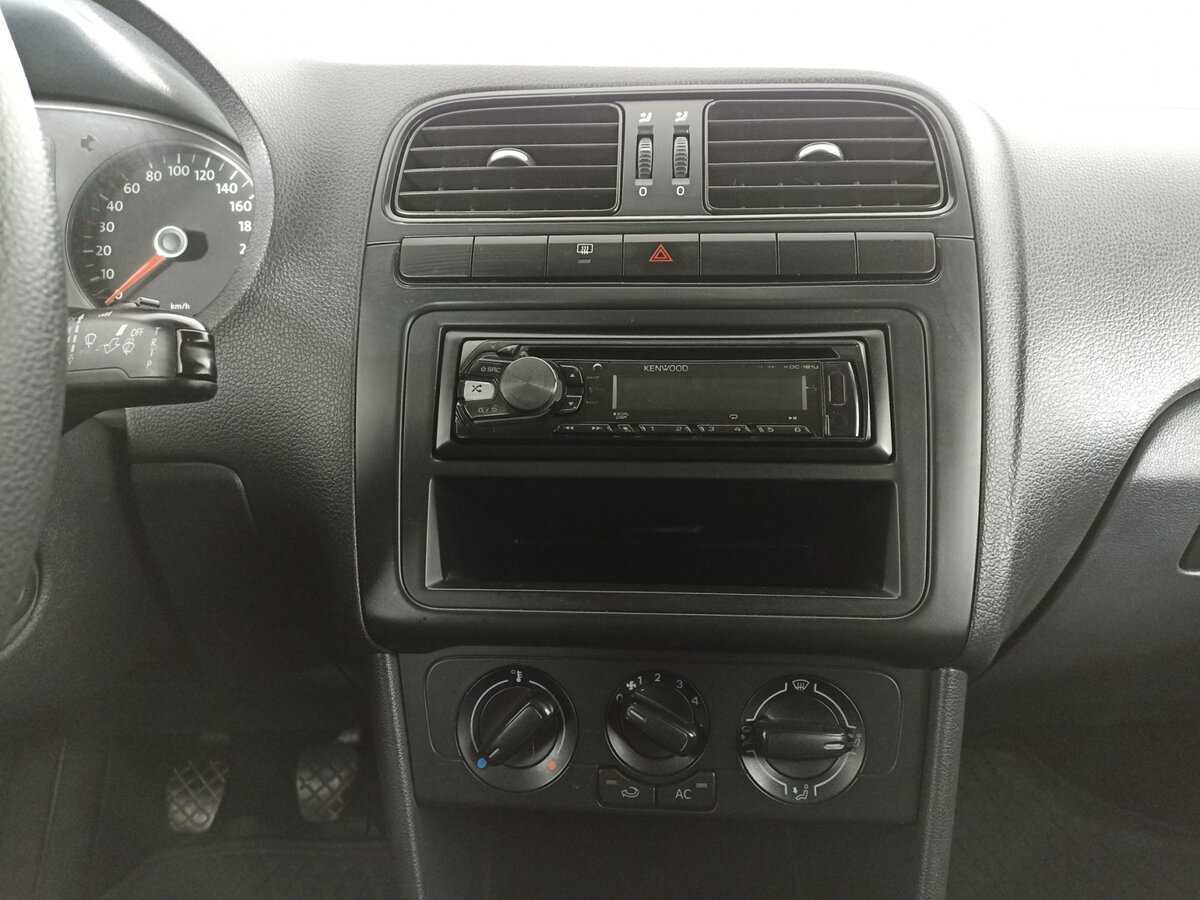 Volkswagen Polo б/у, 2014, Механическая. Фото: #12