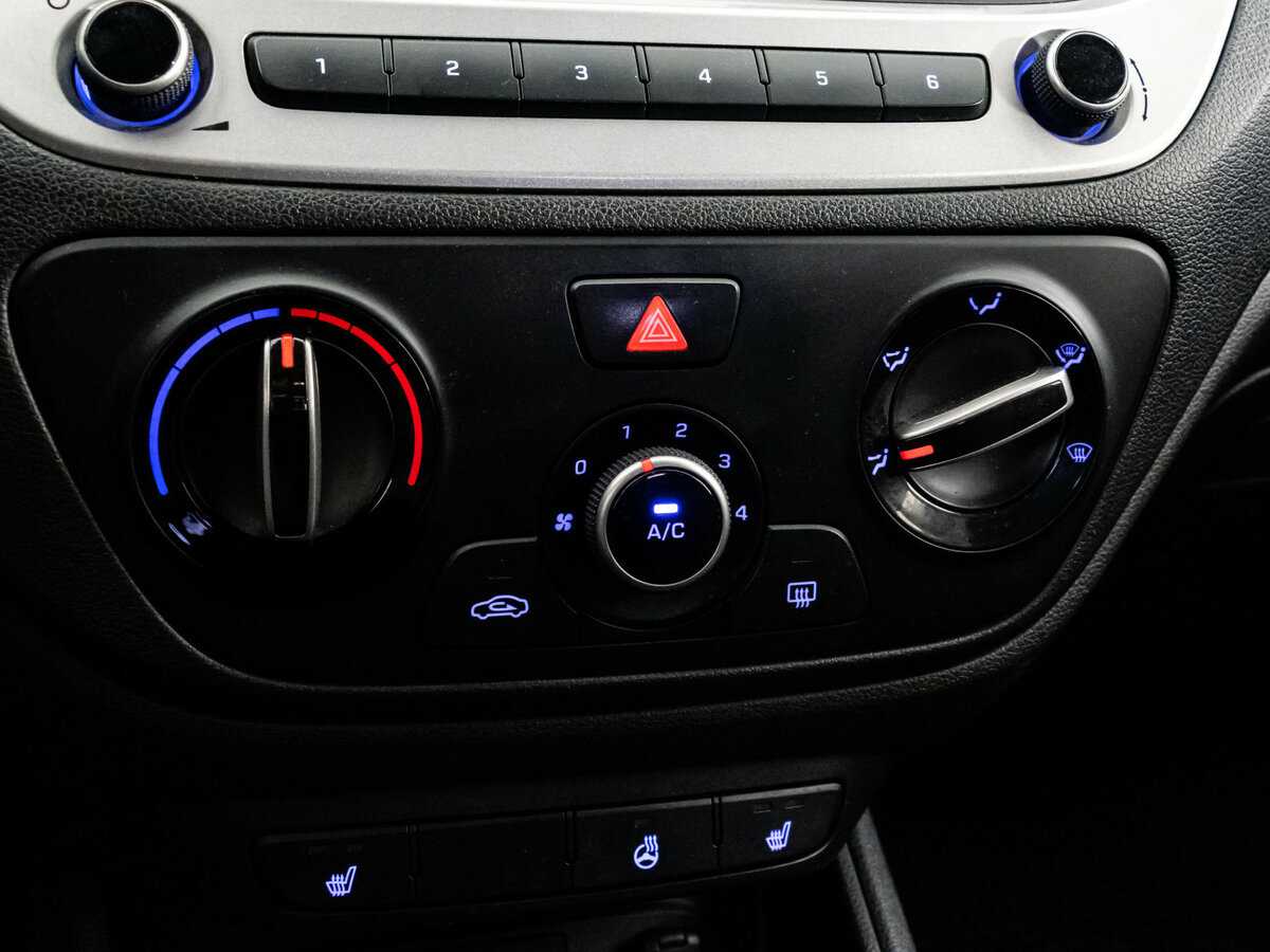 Hyundai Solaris б/у, 2018, Механическая. Фото: #13